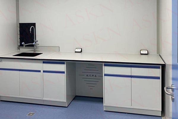 選購實驗室家具要考慮哪些問題？